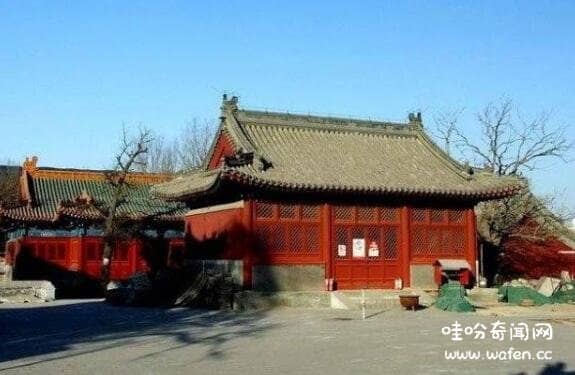 诡异的北京鸟巢灵异事件，娘娘庙显灵迫使鸟巢水立方北迁100米