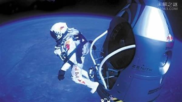 “坠落人”菲利克斯・鲍姆加特纳从3.9万米高空跳下(仅用4分钟)